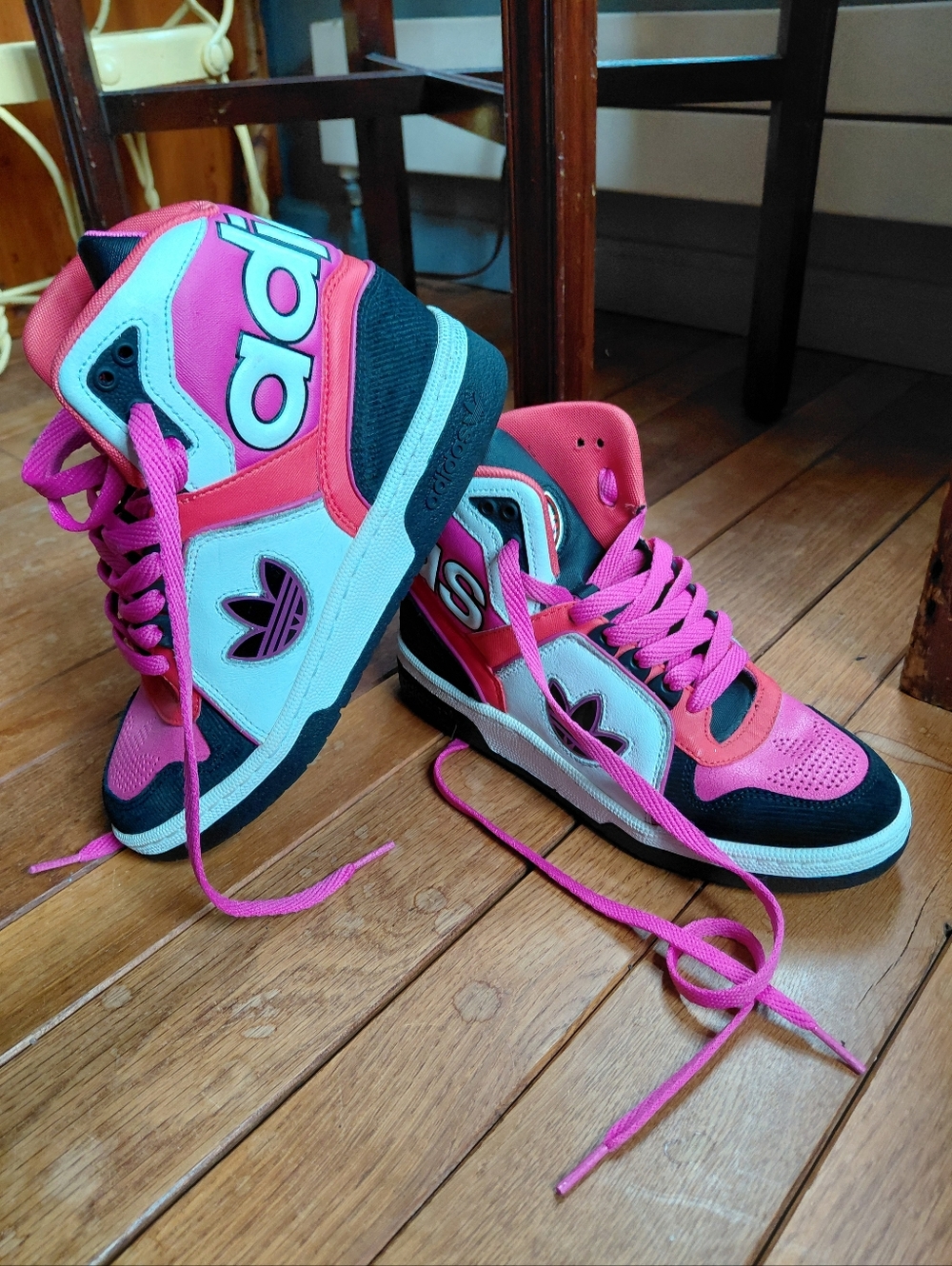 Vtg 2009 Adidas Extasy Neo Collection hot pink black high top sneakers Womens 5